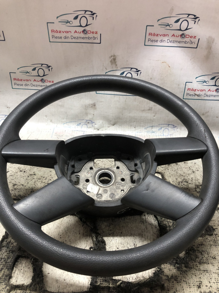 Volan Volkswagen Golf 5 2005