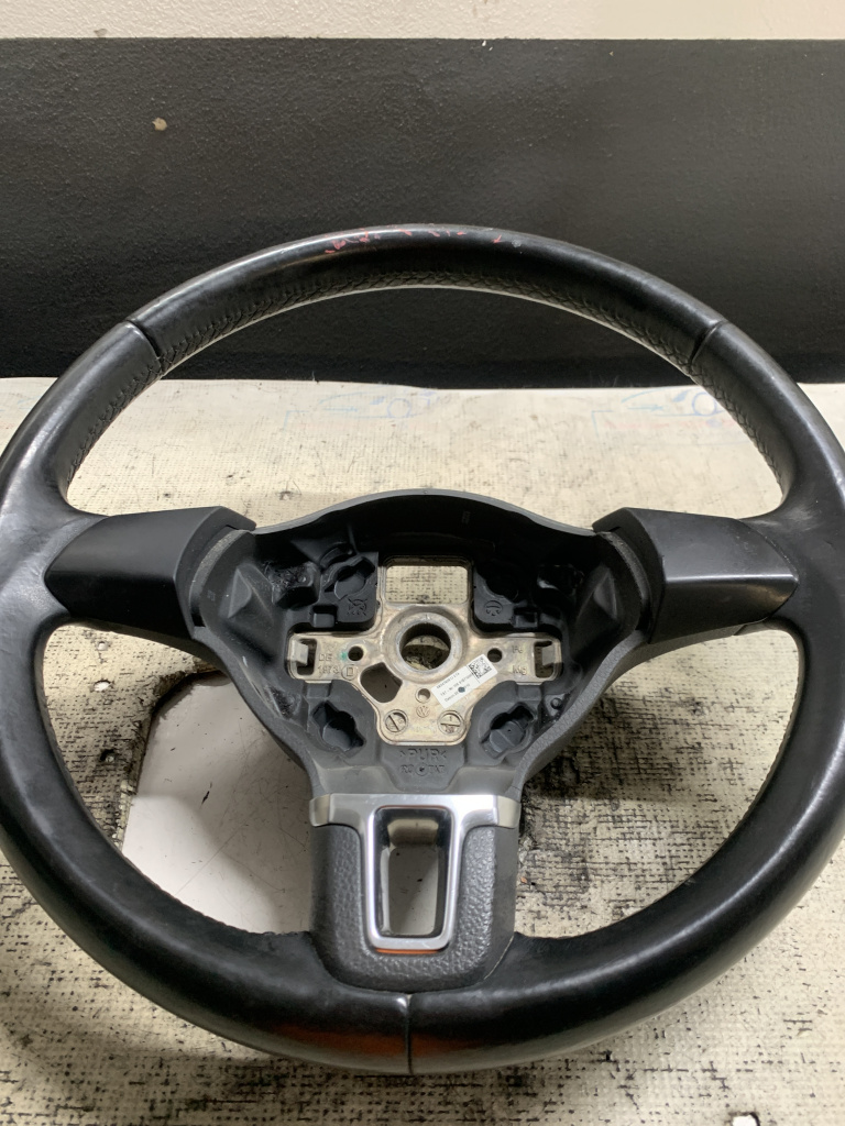 Volan Volkswagen Golf 6 Plus 1.6 Motorina 2010, -