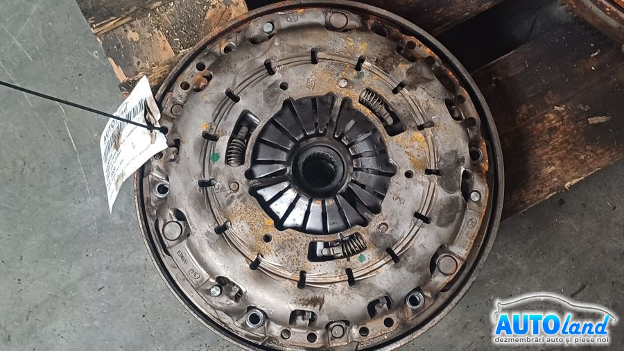 Volanta 124052310 2.0 Diesel cu Placa si Disc, 4x4 BMW X1 E84 2009