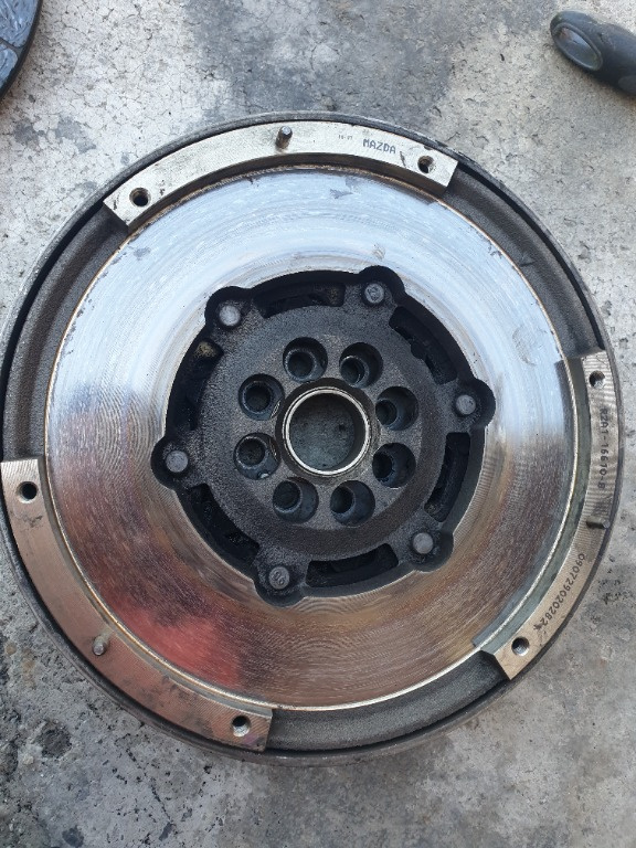 Volanta cu Kit Ambreiaj Mazda 6 CX-7 2,2D R2AA cod R2A1-16610-B