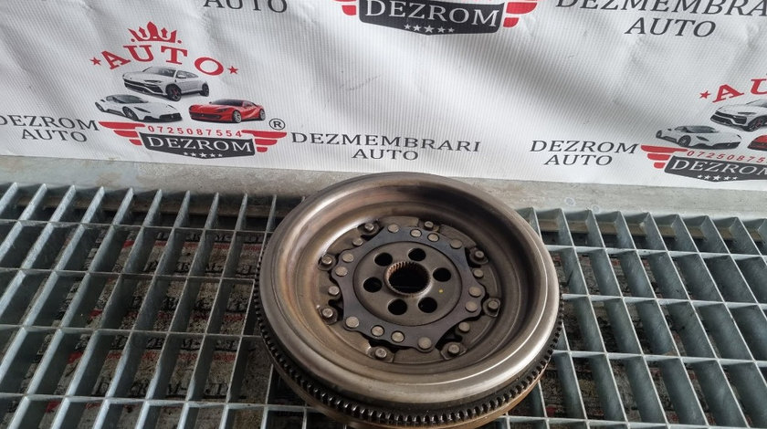 Volanta cu masa dubla originala (DSG 6) VW Jetta Mk5 1.4 TSI 140 cai motor BMY cod piesa : 06F105266N