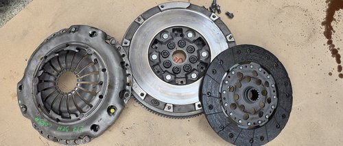 Volanta cu set ambreiaj Opel Astra H 1.7 CDTI Z17DTH 2004 2005 2006