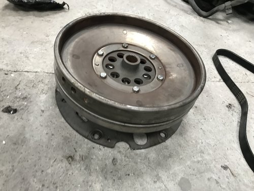 Volanta cutie viteze automata AUDI A4 B8 8K A5 8T 2.0 TDI 2009 2010 2011 2012