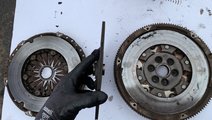 Volanta + kit ambreiaj masa dubla 6 trepte Skoda O...