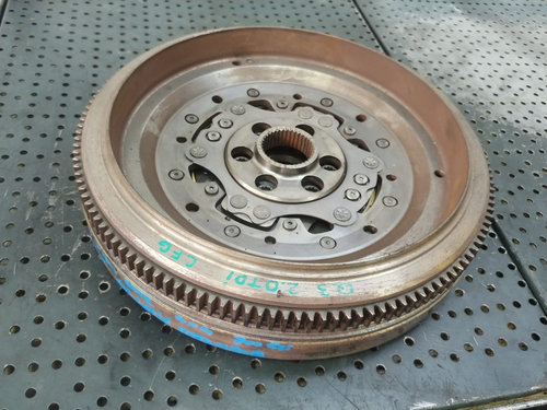 Volanta masa dubla 2.0 tdi cfg 4X4 audi q3 8u 2012