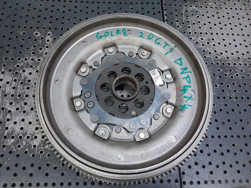 Volanta masa dubla 2.0 tsi gti dnp vw golf 8 4x4 pentru cutie automata 05l105266j