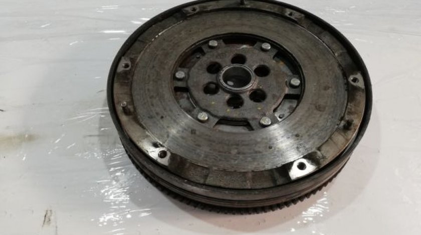 Volanta masa dubla Audi A4 B6 1.9 TDI 130 CP An 2002 2003 2004 2005