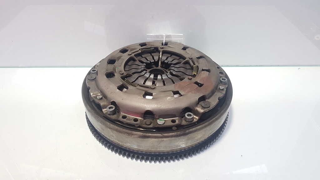 Volanta masa dubla cu placa presiune, Bmw 1 (E81, E87) 2.0 B, N43B20A