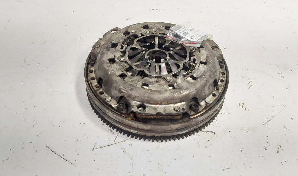 Volanta masa dubla cu placa presiune, Seat Exeo (3R2) 2.0 TDI, CAG, 6 vit man (id:699313)