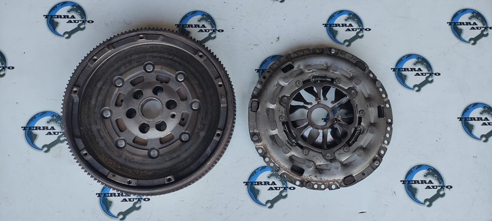 Volanta masa dubla si placa presiune VW Jetta III 2.0 FSI