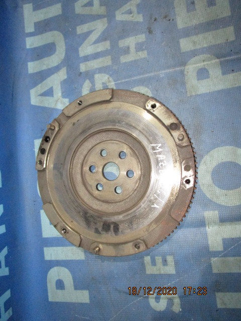 Volanta Mazda 6 2.0i 2003