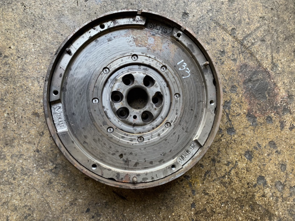 Volanta Volkswagen VW Passat B5 [1996 - 2000] Sedan 4-usi 1.8 MT (150 hp) (3B2) 1.8T 20V