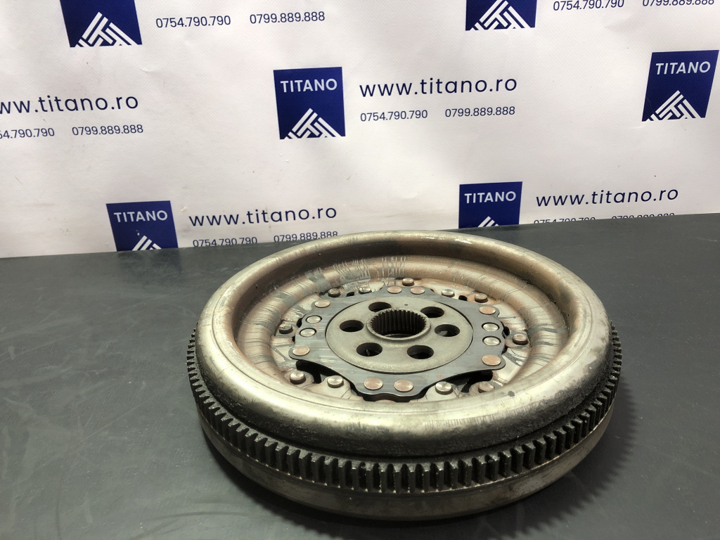 Volanta VW Passat B7 2.0TDI CFG DSG sedan 2012 (ZSB03L105266AL)