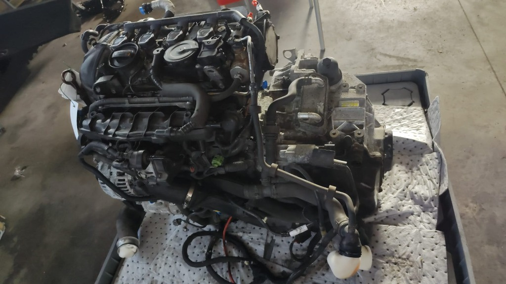 Volanta Vw Passat CC 2.0 TSI cod motor CCZA cod 06J105266AE