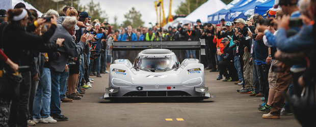 Volkswagen a cucerit urcarea de la Goodwood. Noul record mondial stabilit de extremul I.D R Pikes Peak