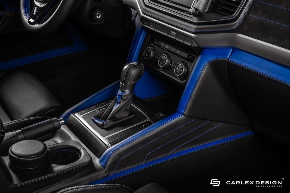 Volkswagen Amarok cu interior Carlex