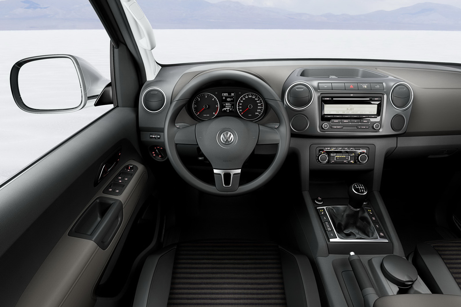 Volkswagen Amarok debuteaza in Europa. Costa sub 25.000 Euro - Volkswagen Amarok debuteaza in Europa. Costa sub 25.000 Euro