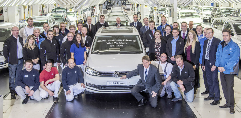 Volkswagen aniverseaza 43 de milioane de vehicule fabricate, nu toate... manarite