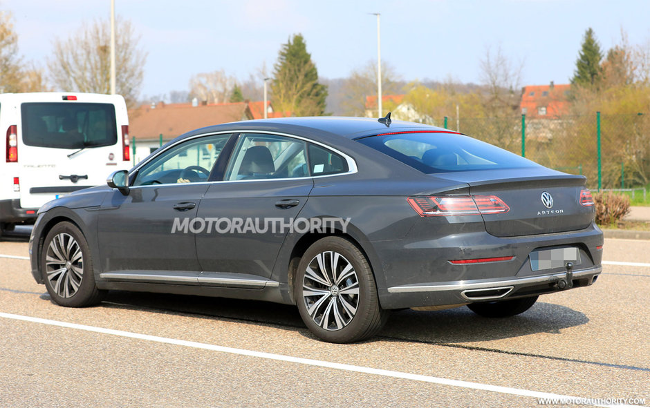 Volkswagen Arteon Facelift necamuflat