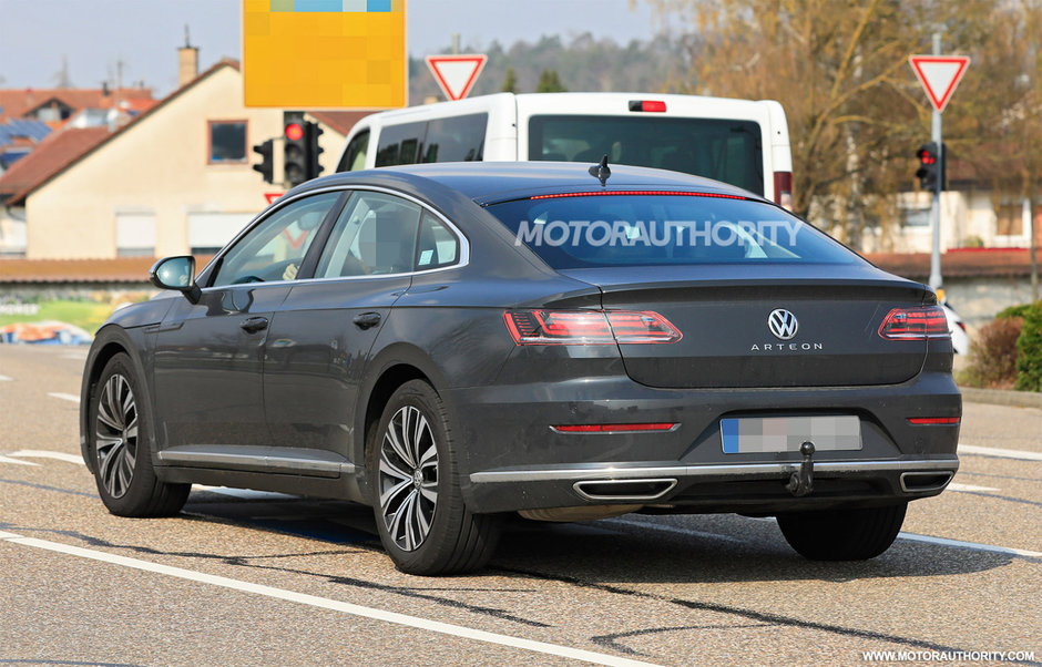 Volkswagen Arteon Facelift necamuflat