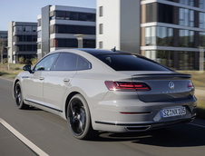 Volkswagen Arteon R-Line Edition