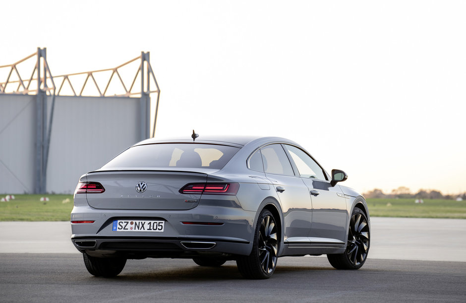 Volkswagen Arteon R-Line Edition