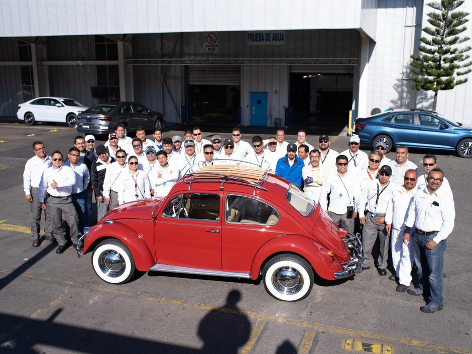 Volkswagen Beetle din '66 restaurat complet