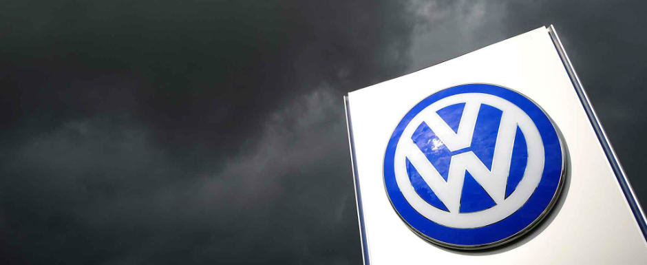 Volkswagen este acuzata de Uniunea Europeana ca a mintit si la emisiile de dioxid de carbon Volkswagen este acuzata de Uniunea Europeana ca a mintit si la emisiile de dioxid de carbon