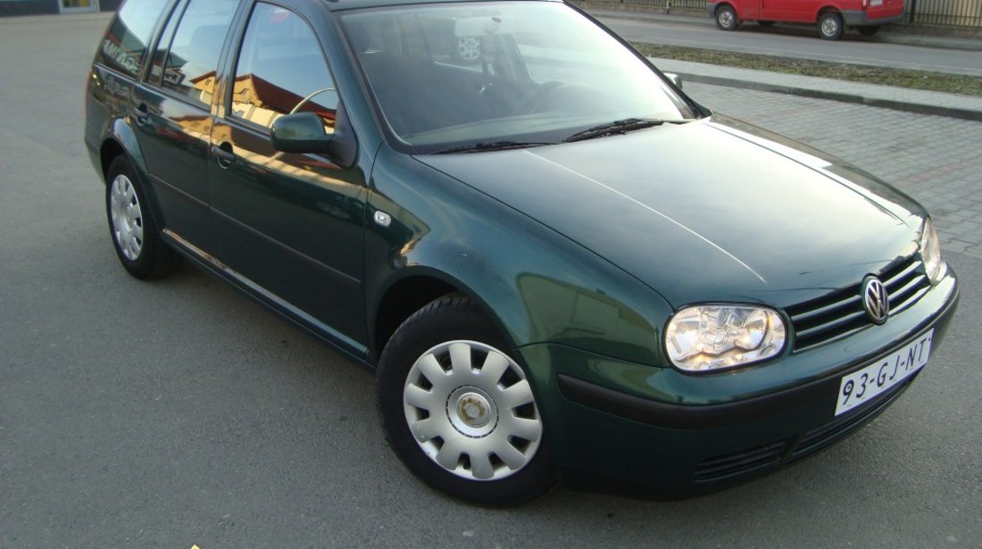 Volkswagen Golf 1 6 16 V 105 CP