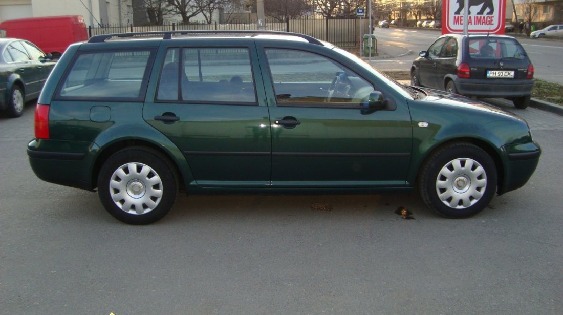 Volkswagen Golf 1 6 16 V 105 CP