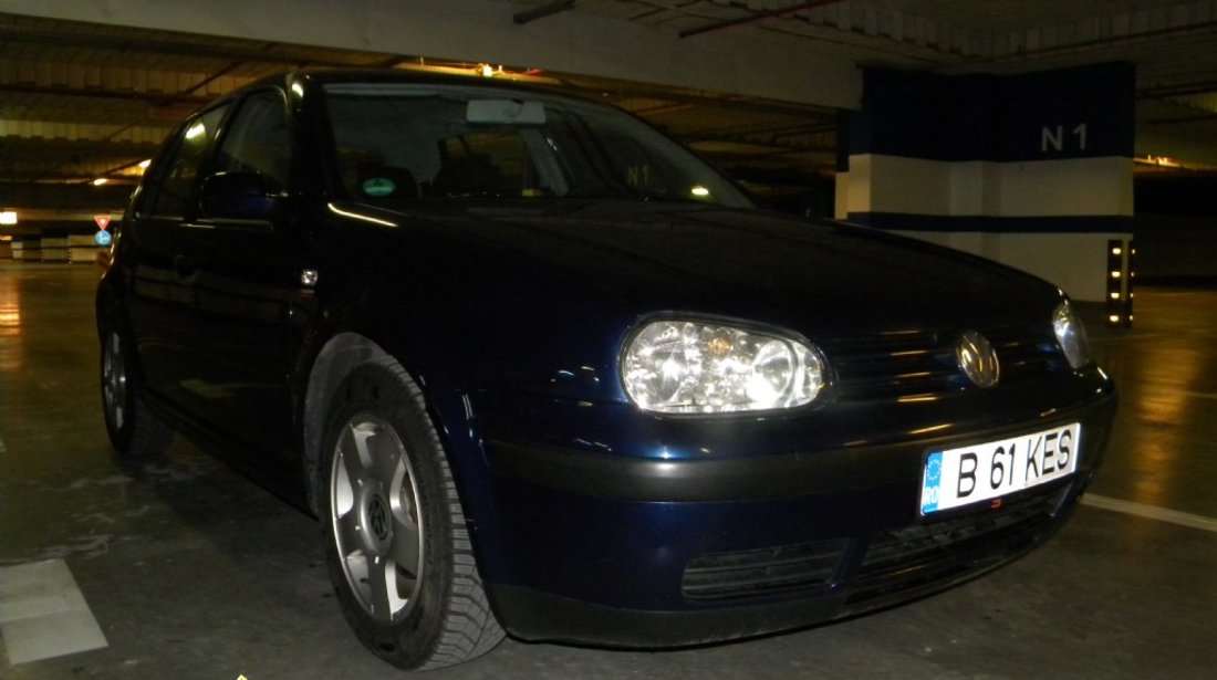 Volkswagen Golf 1 6 16v 105cp