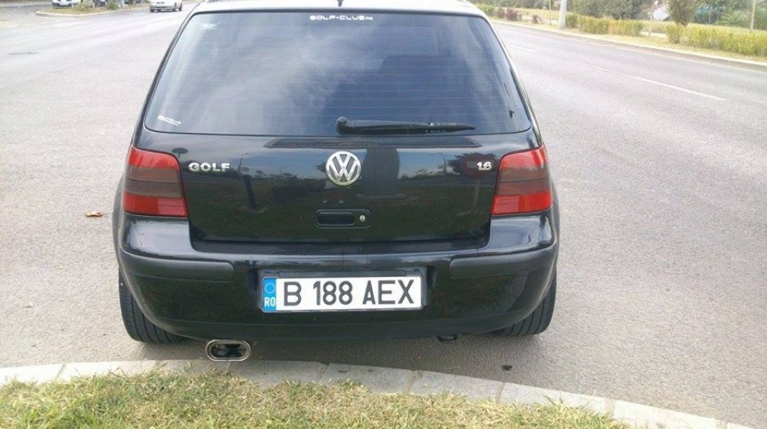 Volkswagen Golf 1 6 16v