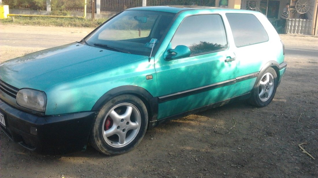 Volkswagen Golf 1 8 benzina