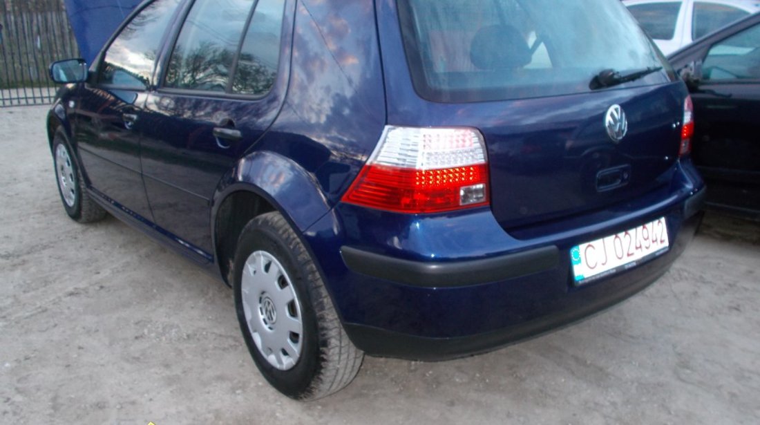 Volkswagen Golf 14 benzina