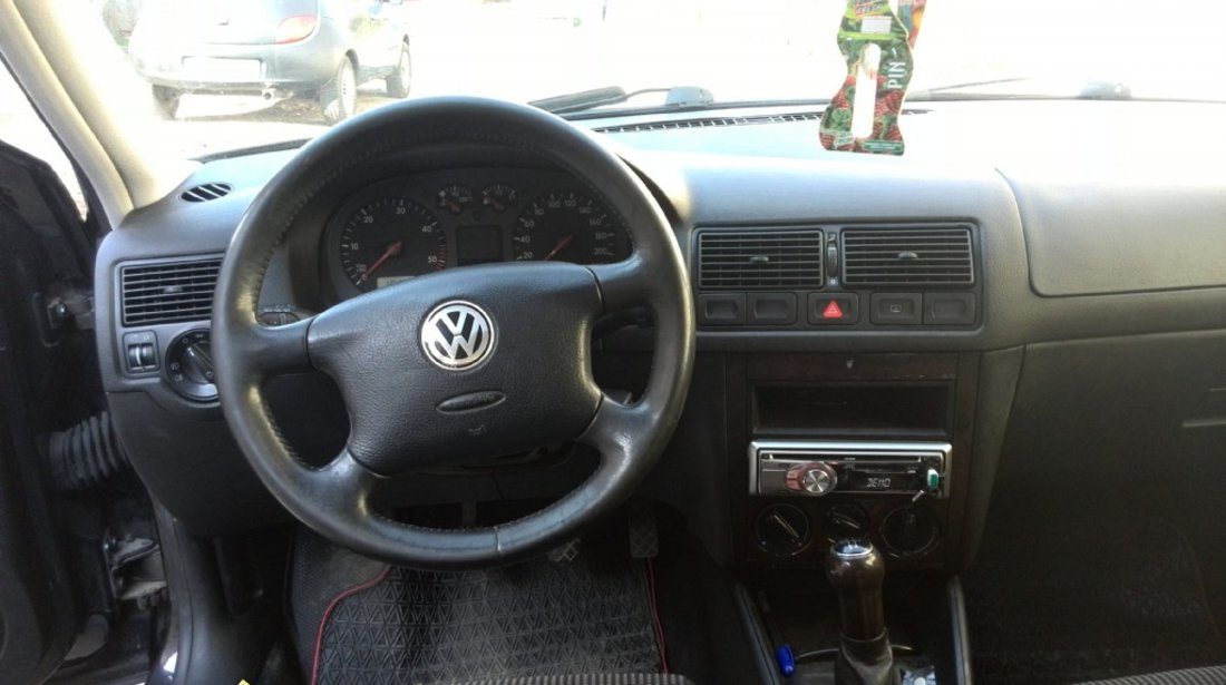 Volkswagen Golf 19