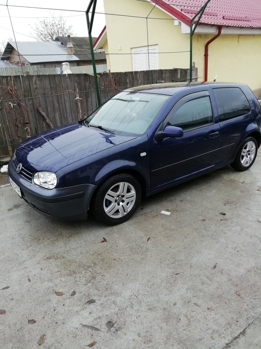 Volkswagen Golf 2 uși