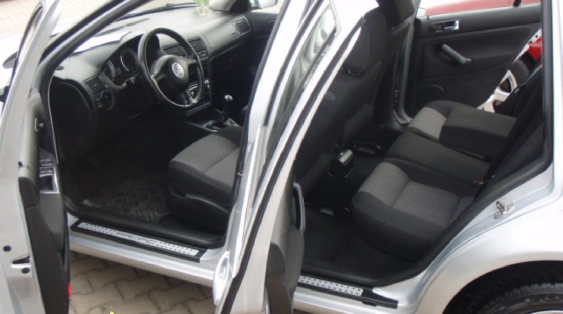 Volkswagen Golf 4 1 4i 16V Pacific