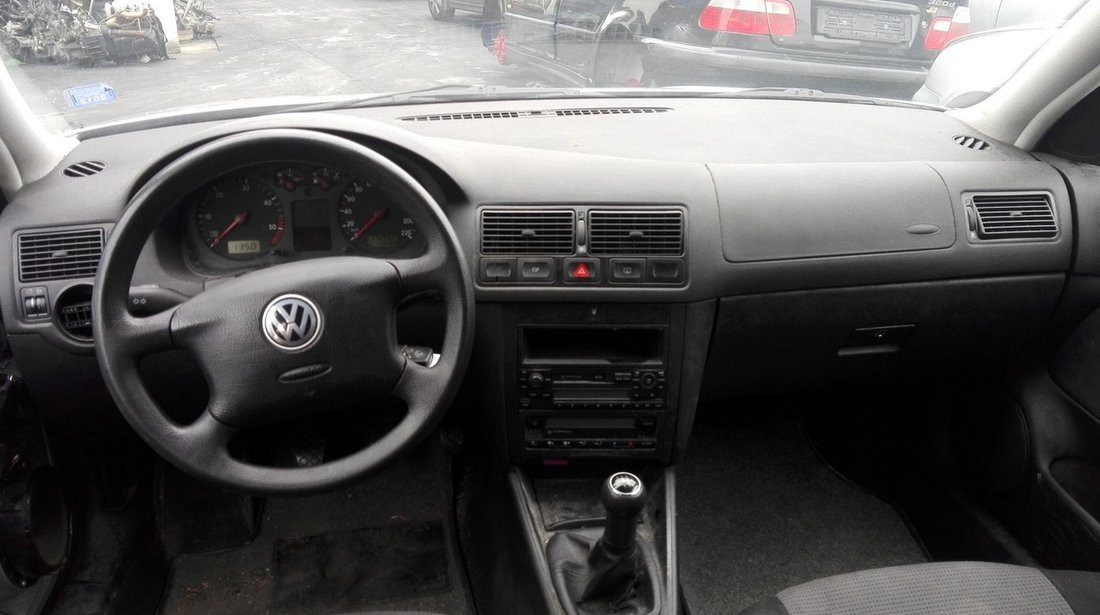 Volkswagen Golf 4 1.9tdi tip ALH an 2003