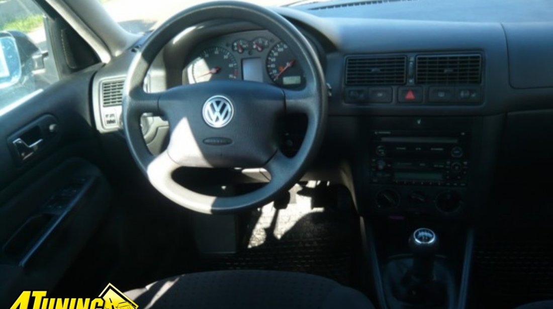 Volkswagen Golf 4 2 0i Clima