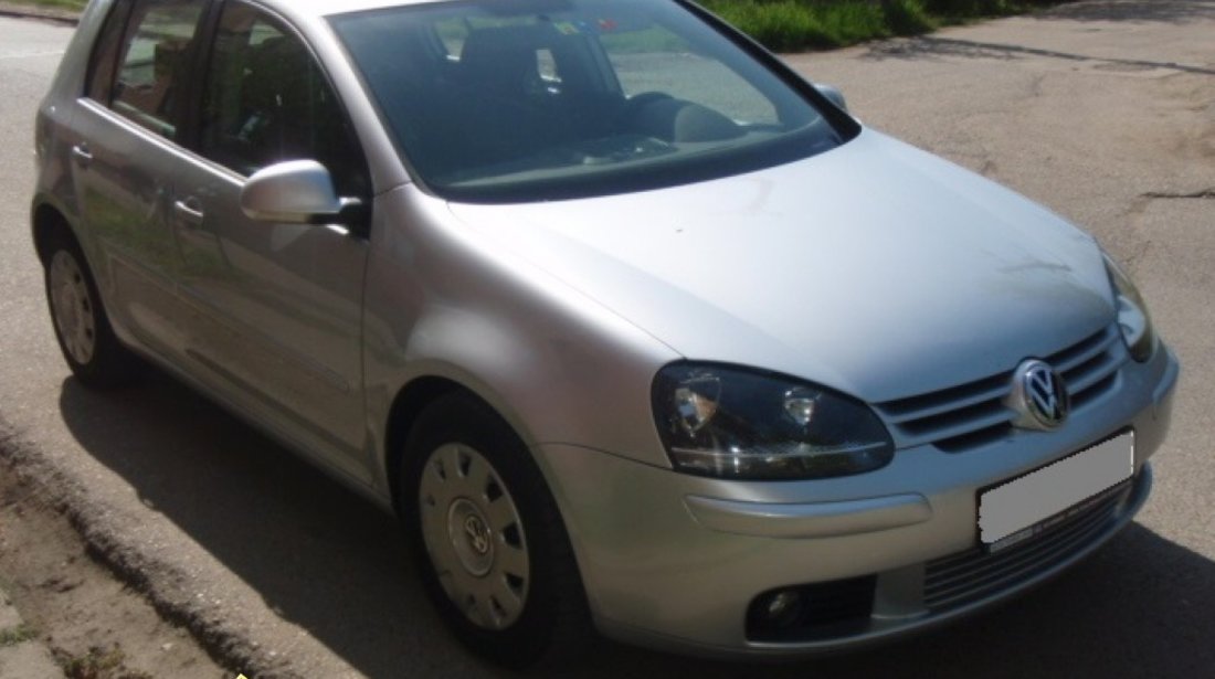 Volkswagen Golf 5 1 6i