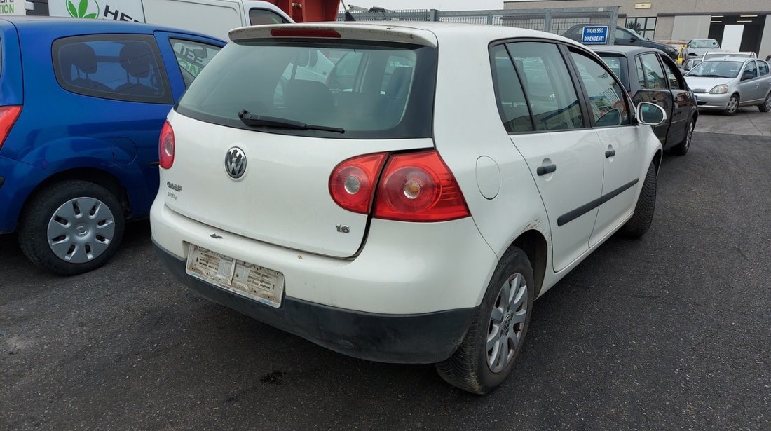 Volkswagen Golf 5 1.6sr tip BSE , cutie de viteze manuala 5+1trepte