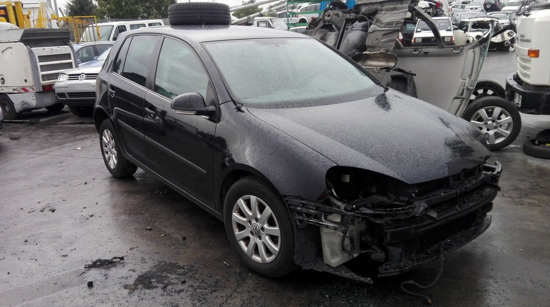 Volkswagen Golf 5 1.9tdi tip BKC an 2006