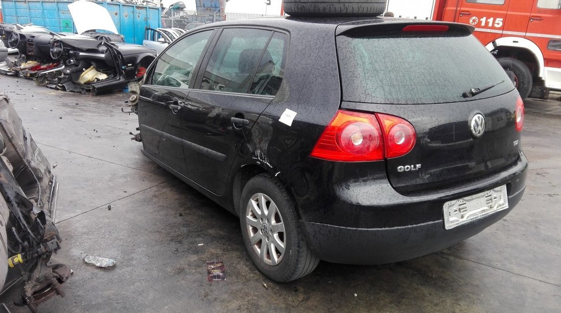 Volkswagen Golf 5 1.9tdi tip BKC an 2006