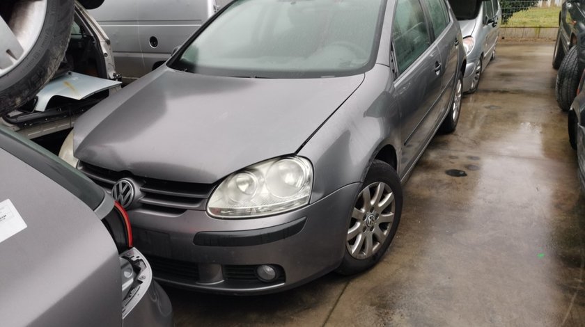 Volkswagen Golf 5 1.9tdi tip BKC (dezmembrari auto)