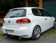 Volkswagen Golf 7 in teste! Primele poze cu variantele GTI si R