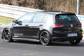 Volkswagen Golf 7 R - Poze Spion