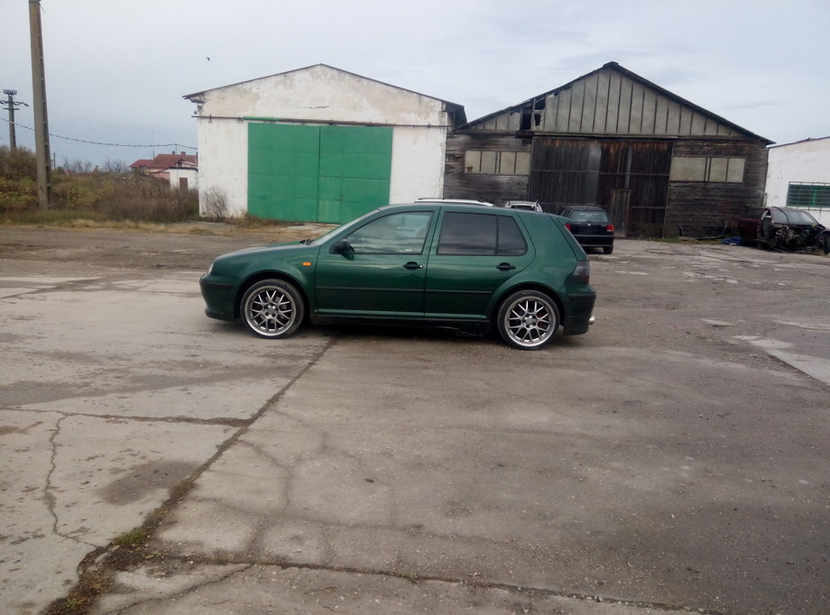 Volkswagen Golf AJM