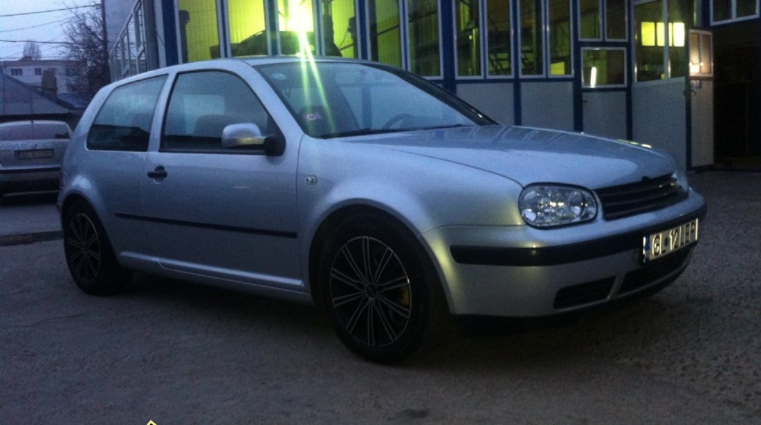 Volkswagen Golf coupe edition 1 4 16v 75 cp