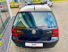 Volkswagen Golf cu 7.913 kilometri la bord