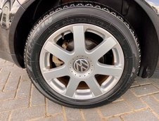 Volkswagen Golf cu 7.913 kilometri la bord